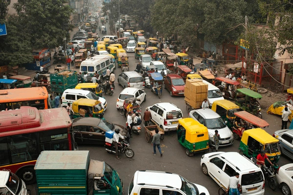 Delhi may gradually ban BS4 vehicles within five years