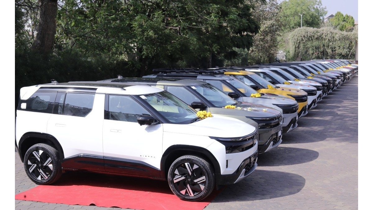 Tata Motors delivers 101 Sierra SUVs in Ahmedabad as bookings cross 100000